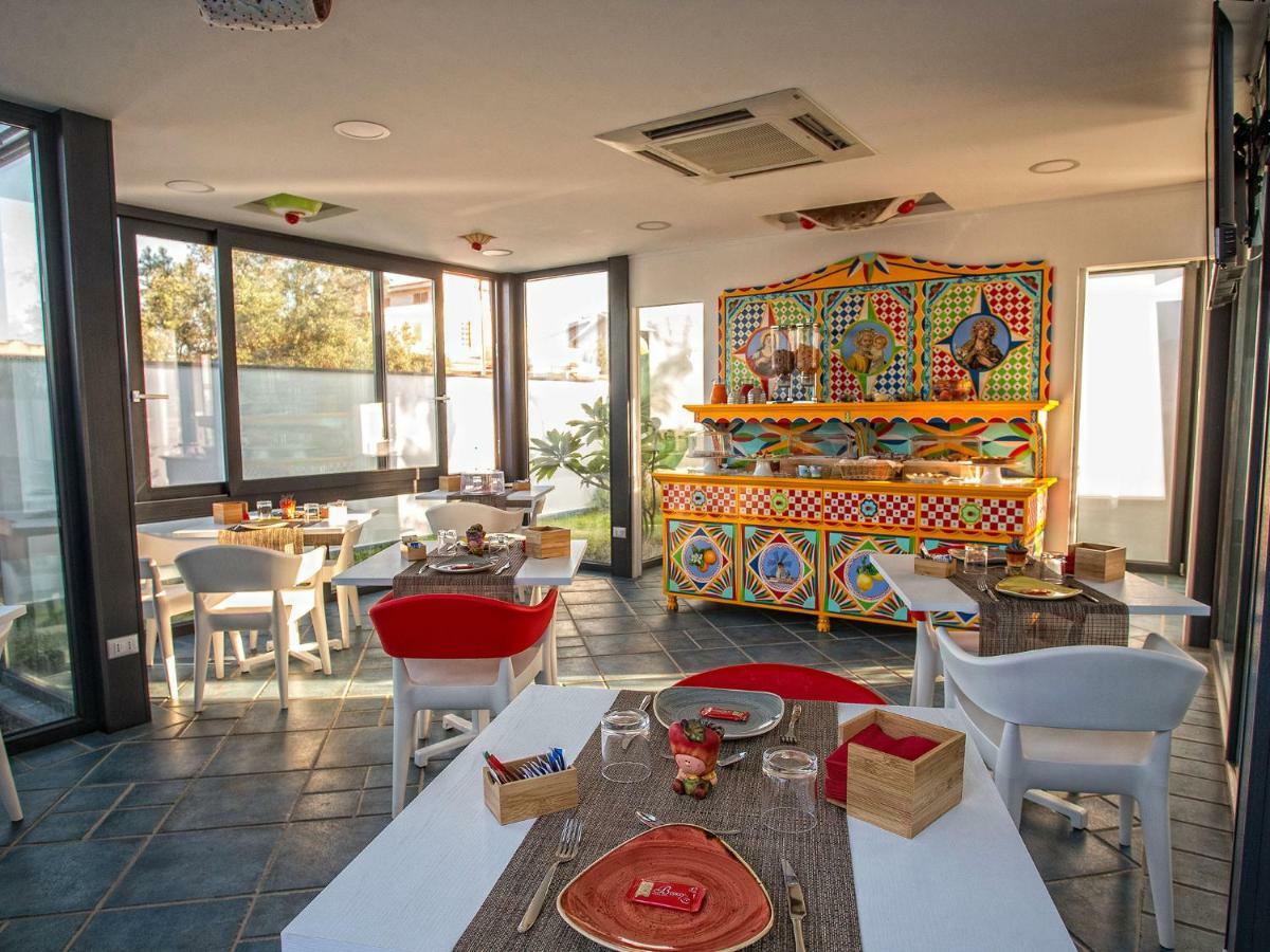 Tra Le Braccia Di Morfeo Bed & Breakfast Теразини Екстериор снимка